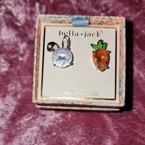 ✨️🐰🥕NWT MISMATCHED EASTER CRYSTAL BELLA JACK Earrings ✨️🐰🥕✨️🐰🥕